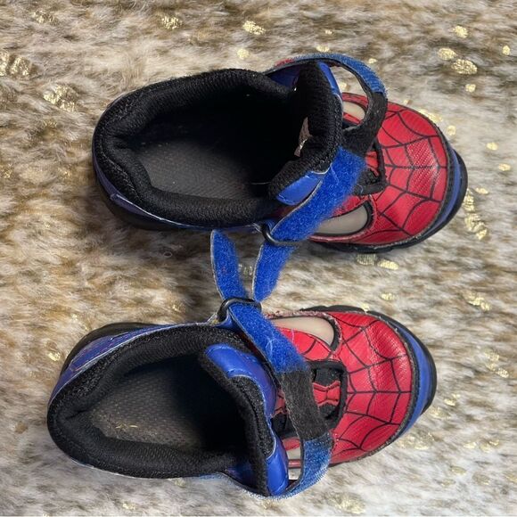 5 for $25🔥Marvel Spider-Man StrideRite Sneaker Boys Size 7.5W - Picture 8 of 9